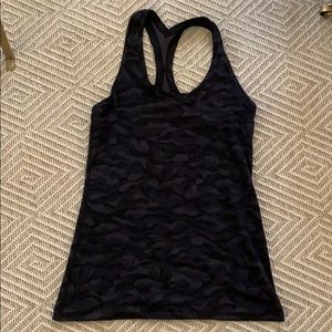 Lulu lemon cool racer back in black camo